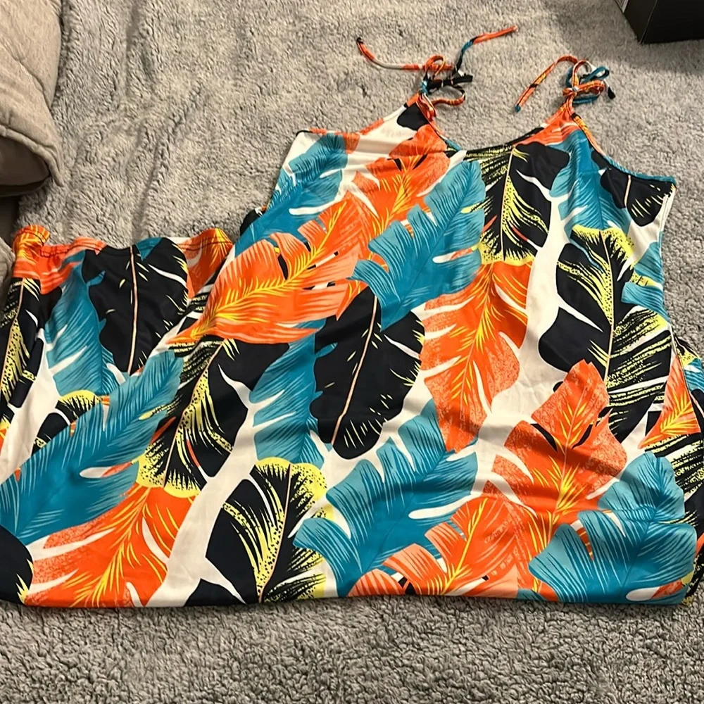 Shein Dress - Picture 1 of 4